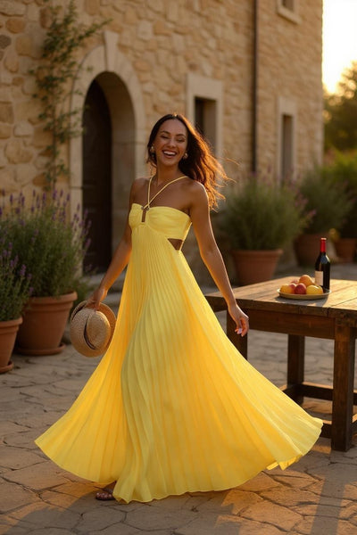 SOFIE KJOLE | Lang plisseret kjole med krydsstropper og struktureret bryst